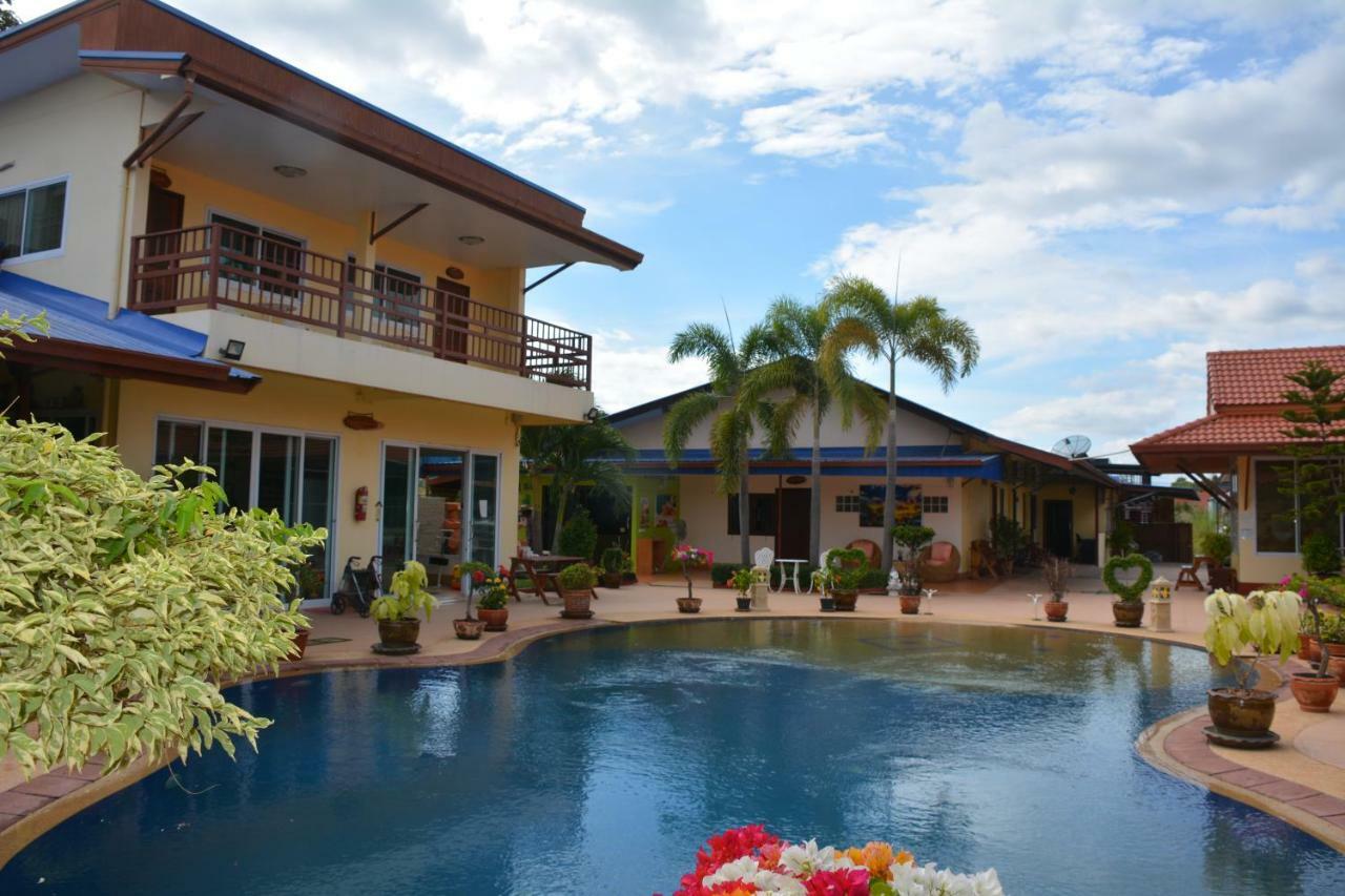 Baan Sabaijai Resort That Phanom المظهر الخارجي الصورة